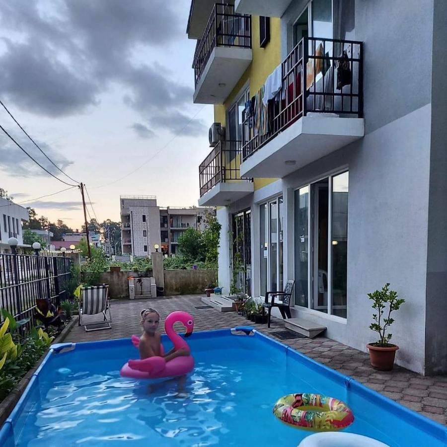 Hotel Lotus يوريكي المظهر الخارجي الصورة