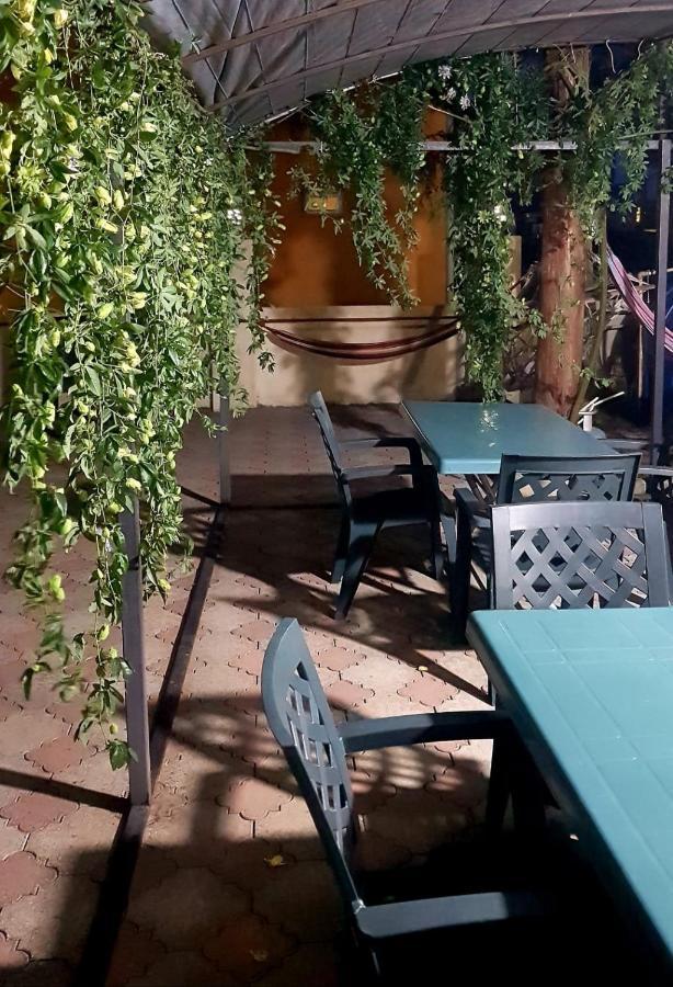 Hotel Lotus يوريكي المظهر الخارجي الصورة
